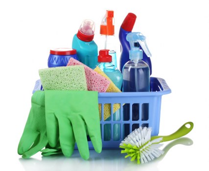 Professional cleaner working on a commercial storefront in Wisscottage